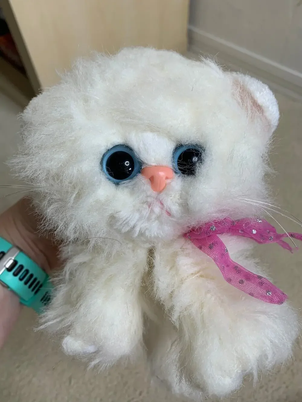 Kitty Kitty Kittens WHITE PERSIAN Plush w/Blue Eye PURRS VTG Tyco